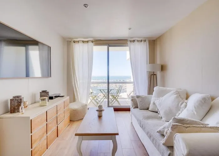 Flat In The Port Of * ארסשון