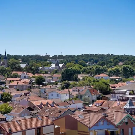 Flat In The Port Of *